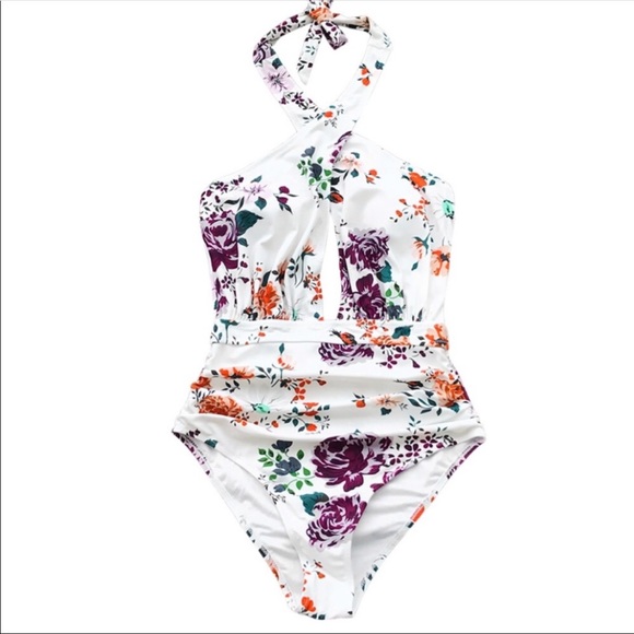 ❤️ White Floral Halter One Piece - Picture 3 of 7